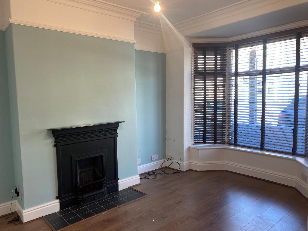 House in Hull - View 5