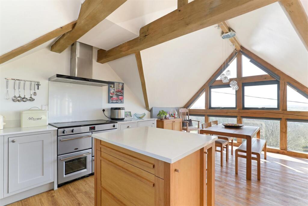 Amberley, Stroud photo 4