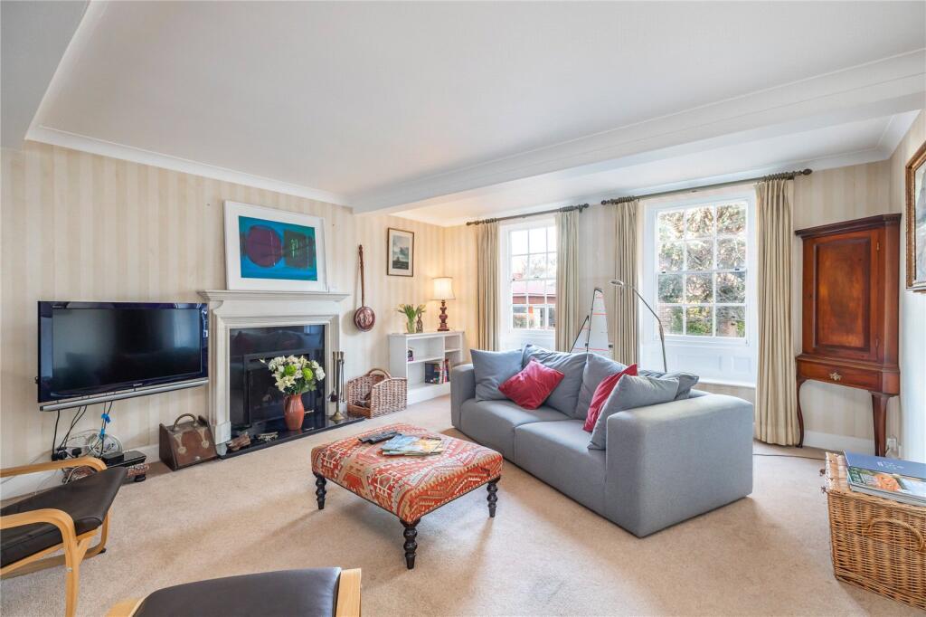 House in Southampton - View 4