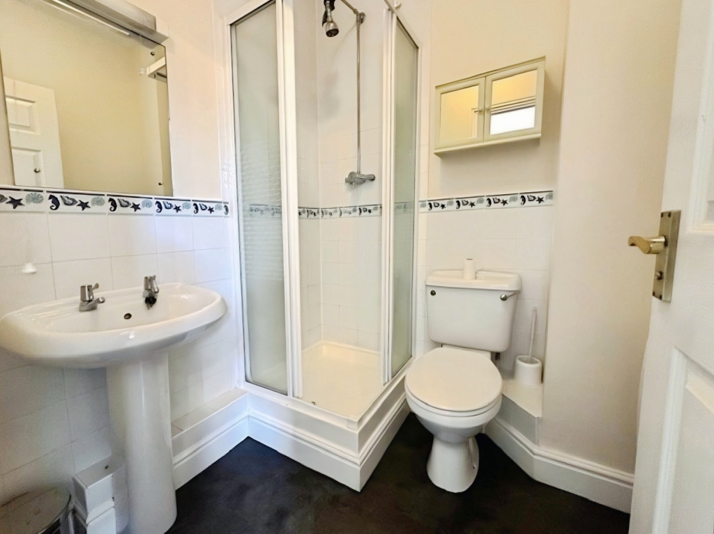 Apartment in Cambridge - View 5