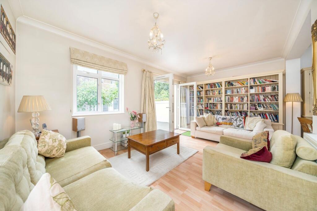 Apartment in London - View 2