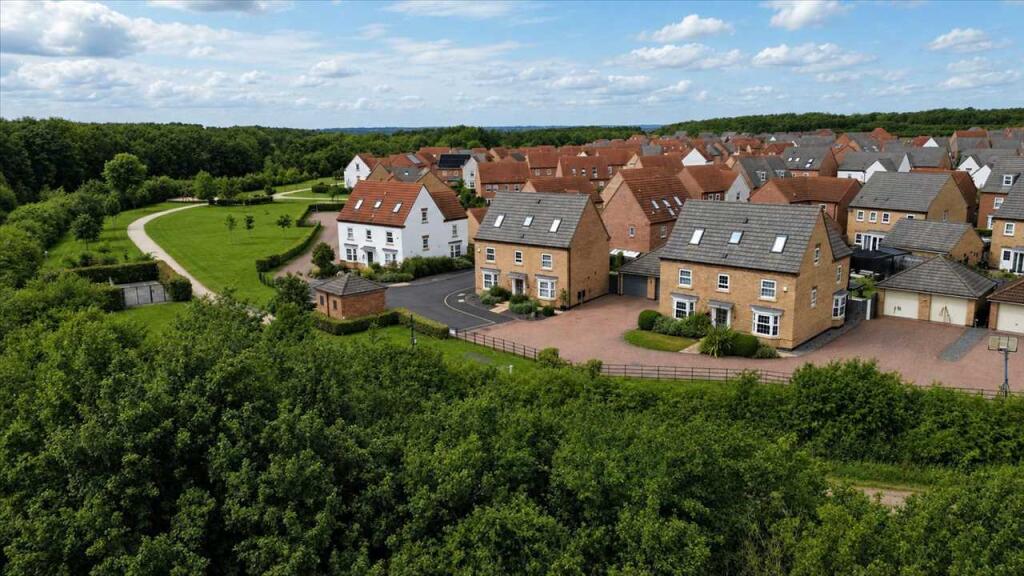 House in Rushcliffe, Hollygate Park, Cotgrave - View 2