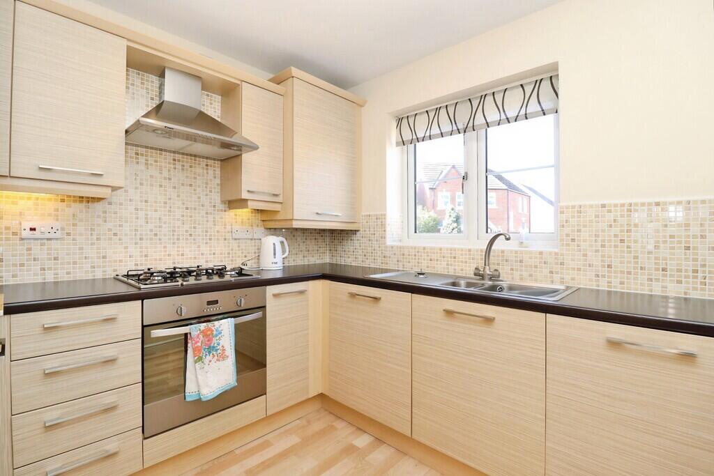 House in Lincoln - View 3