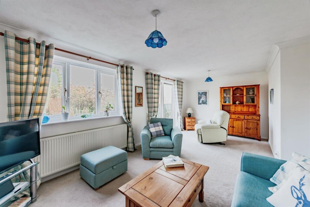 Bayhams Field, Sharpthorne, EAST GRINSTEAD photo 4