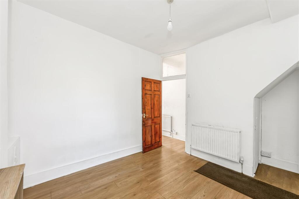 House in London - View 4