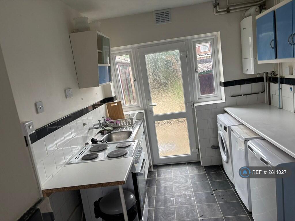 Main image of property: Sunnybank Avenue, Coventry, CV3