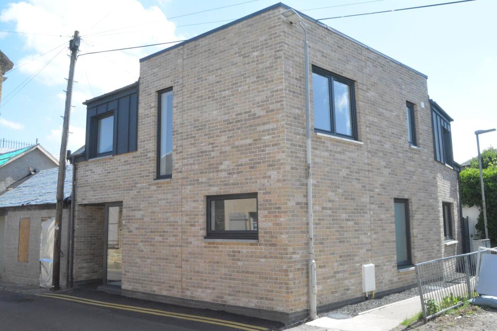 Main image of property: Bean Row, Falkirk, FK1