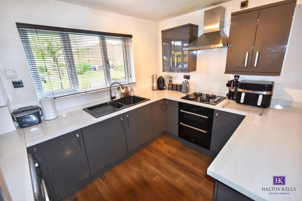 House in Warrington, Lane Ends, Great Sankey - View 4