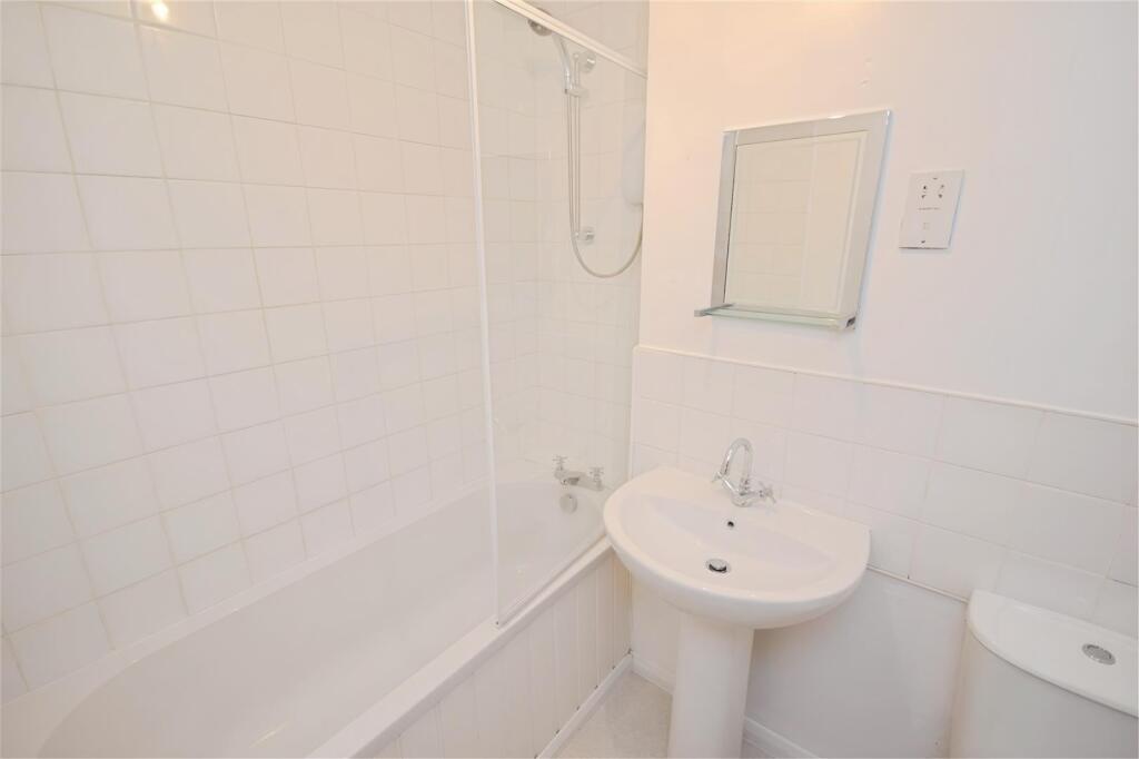 Apartment in Stevenage - More