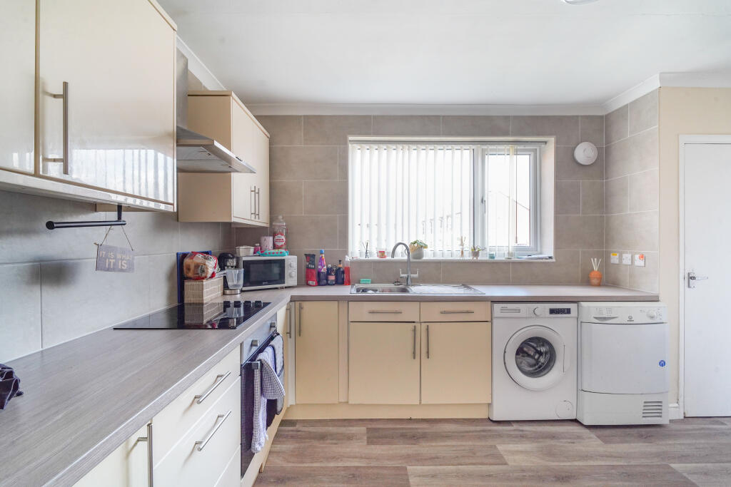 House in Llandudno, St. Asaph - View 4