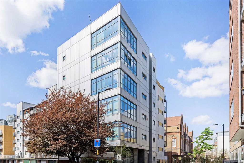 Main image of property: Lant Street, London Bridge