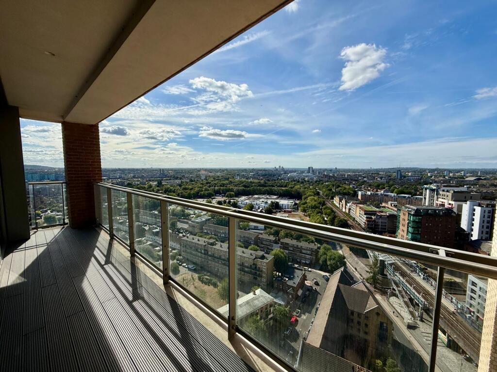Apartment in London - View 5