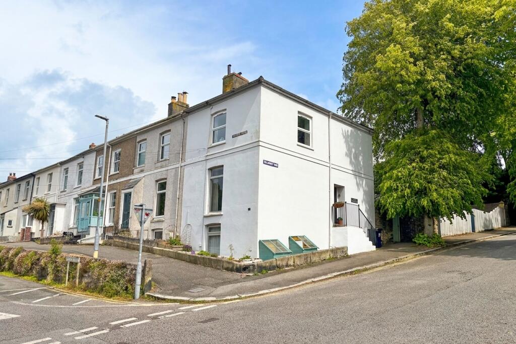 Main image of property: Wellington Terrace, Falmouth, TR11