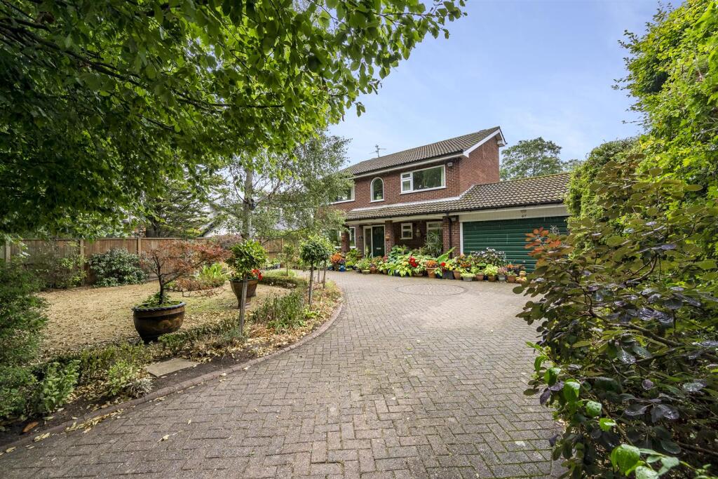 Main image of property: Victoria Road, Formby, Liverpool