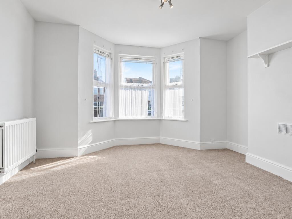 Apartment in Cambridge - View 5