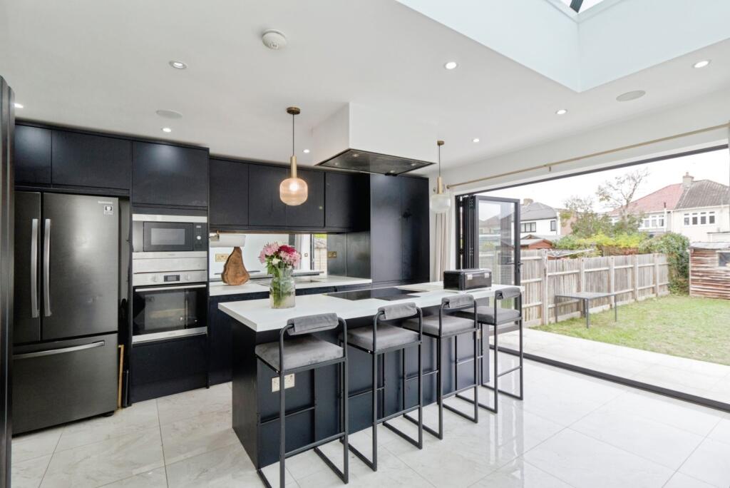 House in Dartford, Kent - View 2
