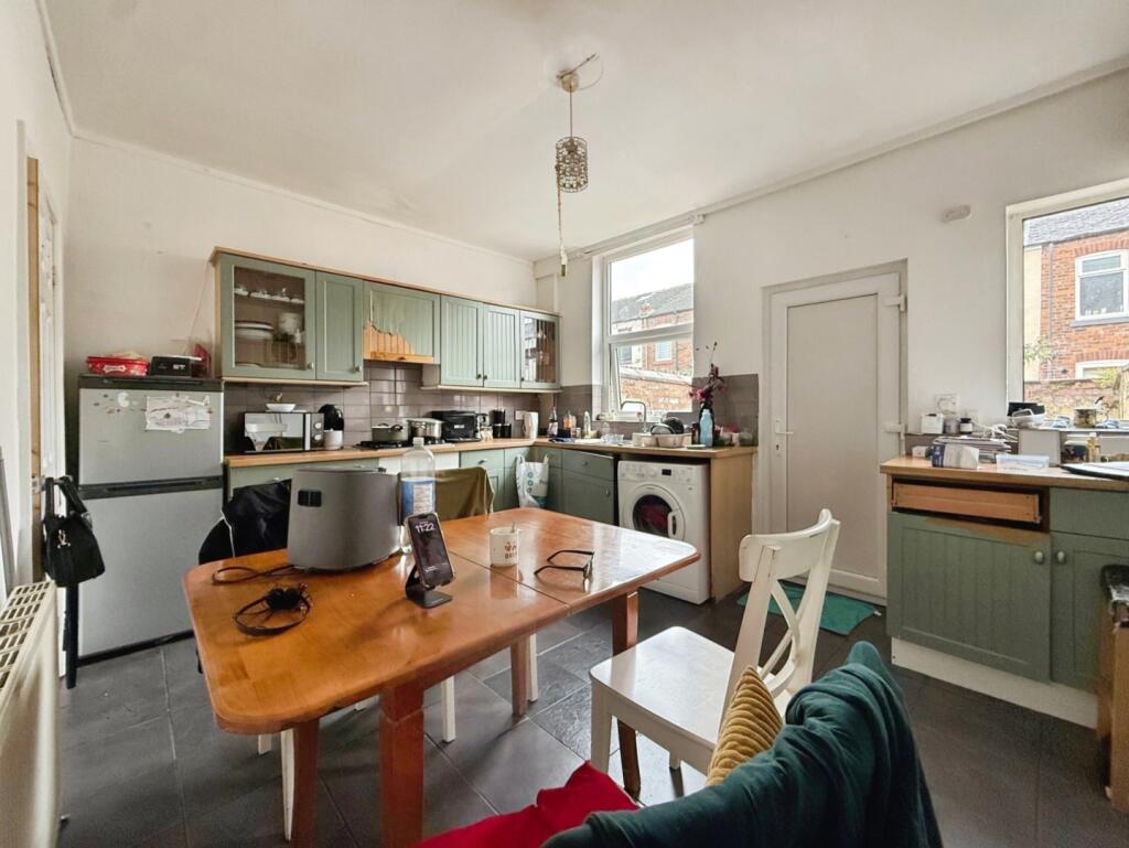 House in Leigh, Westleigh - View 4