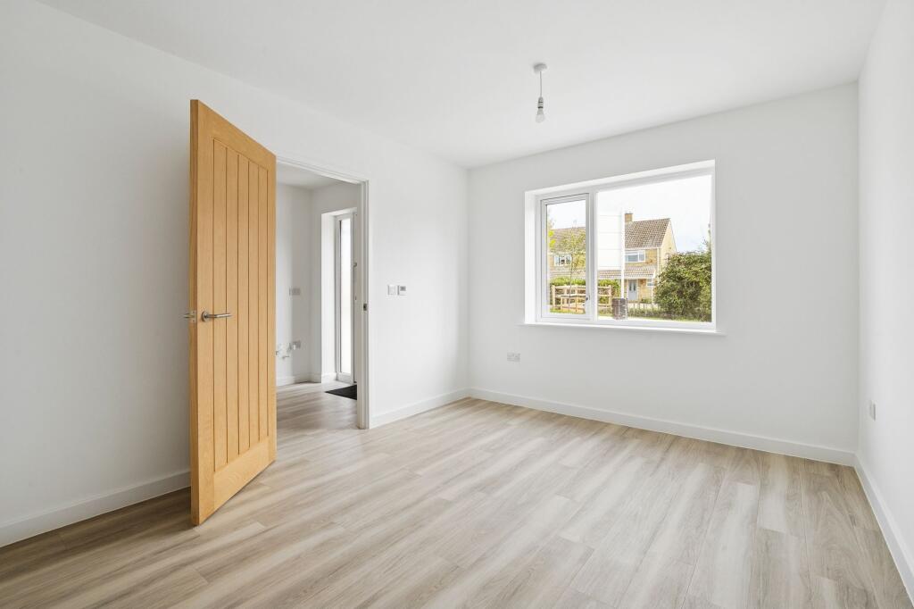 House in Milton Keynes - View 4
