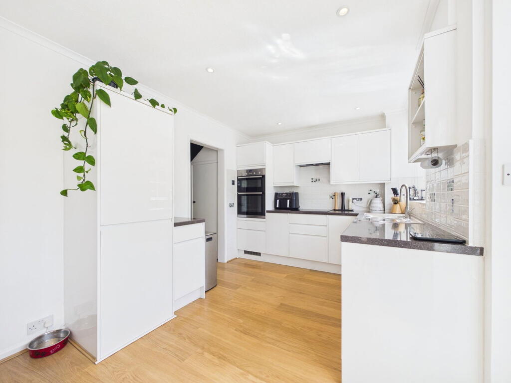 House in Findon, Nepcote - More