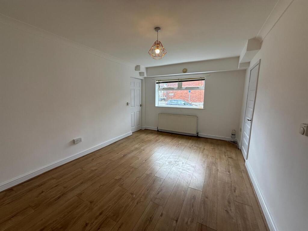Main image of property: *Off Street Parking* Recreation Street, Mansfield