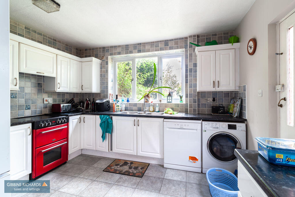 House in Bridgwater, West Bridgwater, Durleigh & Haygrove, Somerset - More