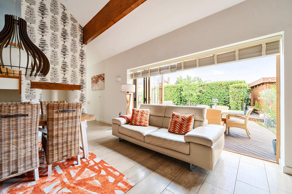 House in Frampton Cotterell, Goosegreen - View 4