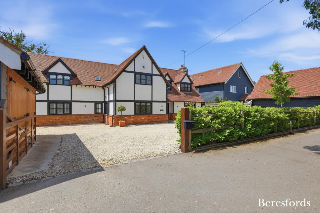 Main image of property: Stoney Hills, Burnham-on-Crouch, CM0
