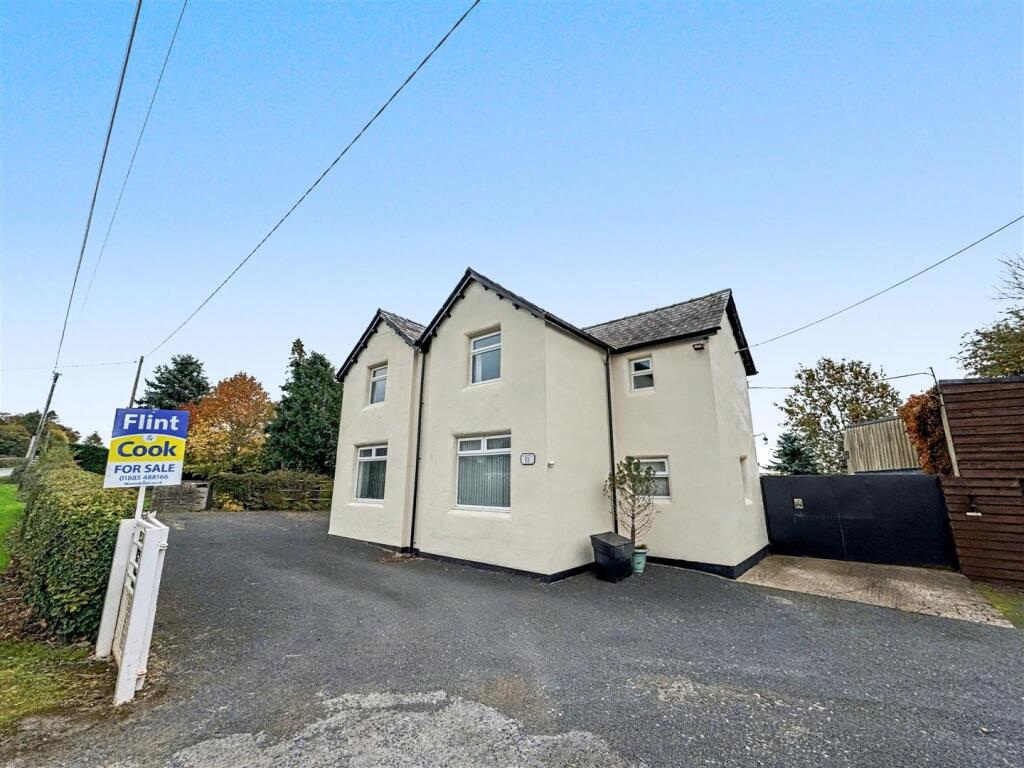 House in Hereford, Hatfield and Newhampton - View 2