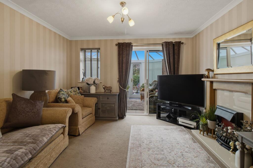 House in Worcester, St. Peter the Great County - View 3