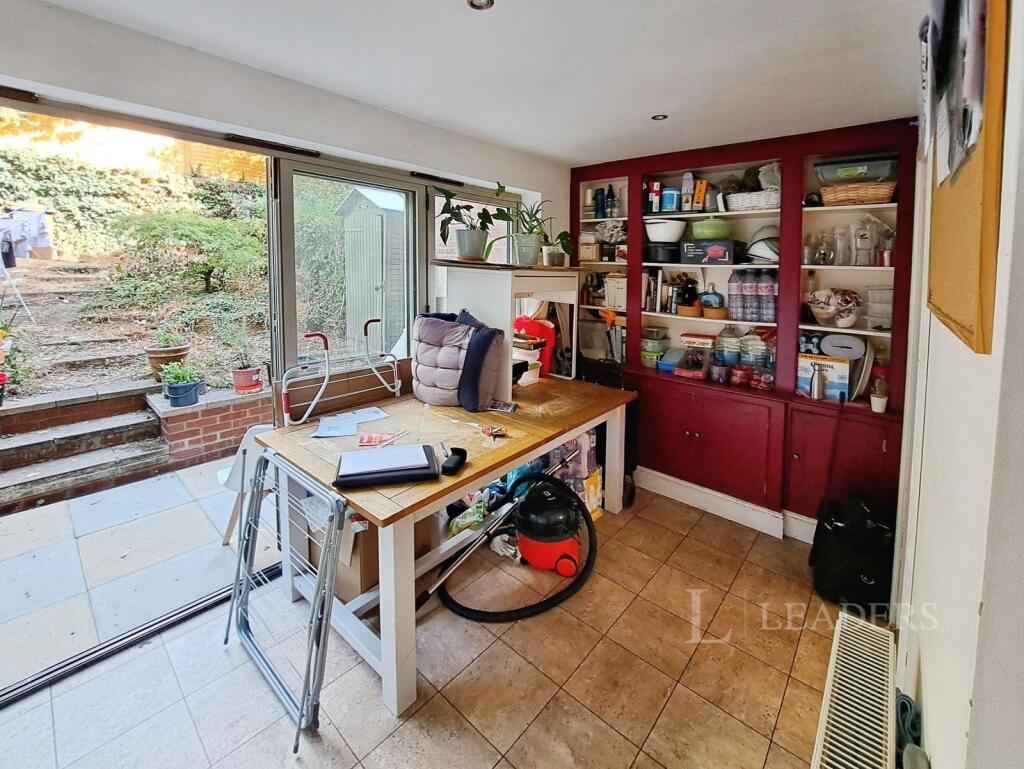 Kingfisher Way, Bishops Stortford - View 4