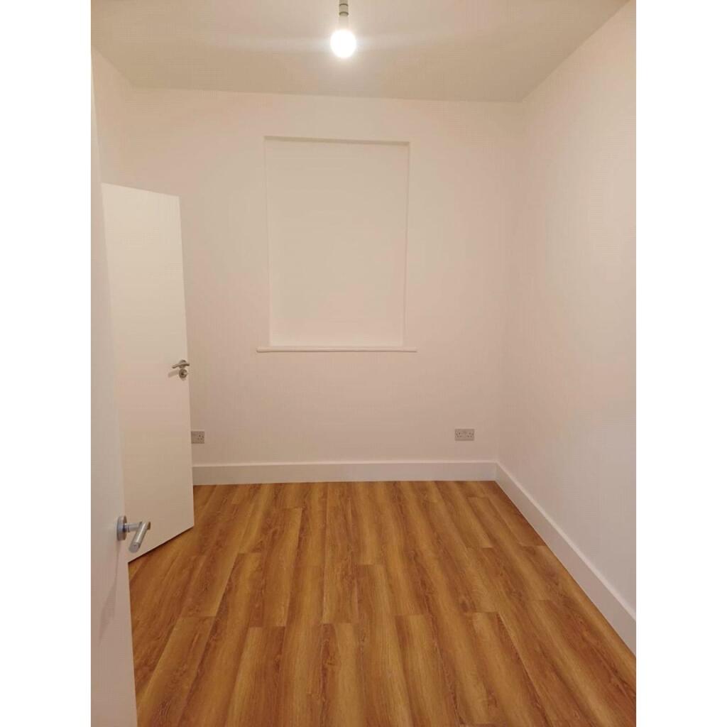 Main image of property: Lees Parade, Uxbrige Road, Uxbridge, Middlesex, UB10