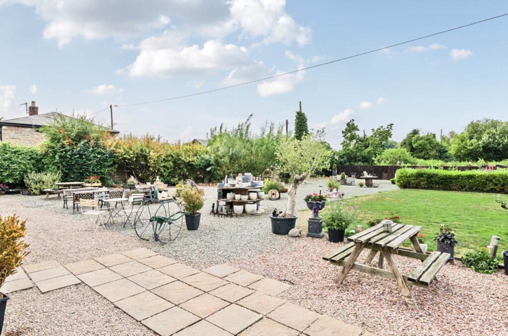 Mortimers Cross Café & Guest House, Mortimers Cross, Nr Leominster. Herefordshire. photo 3