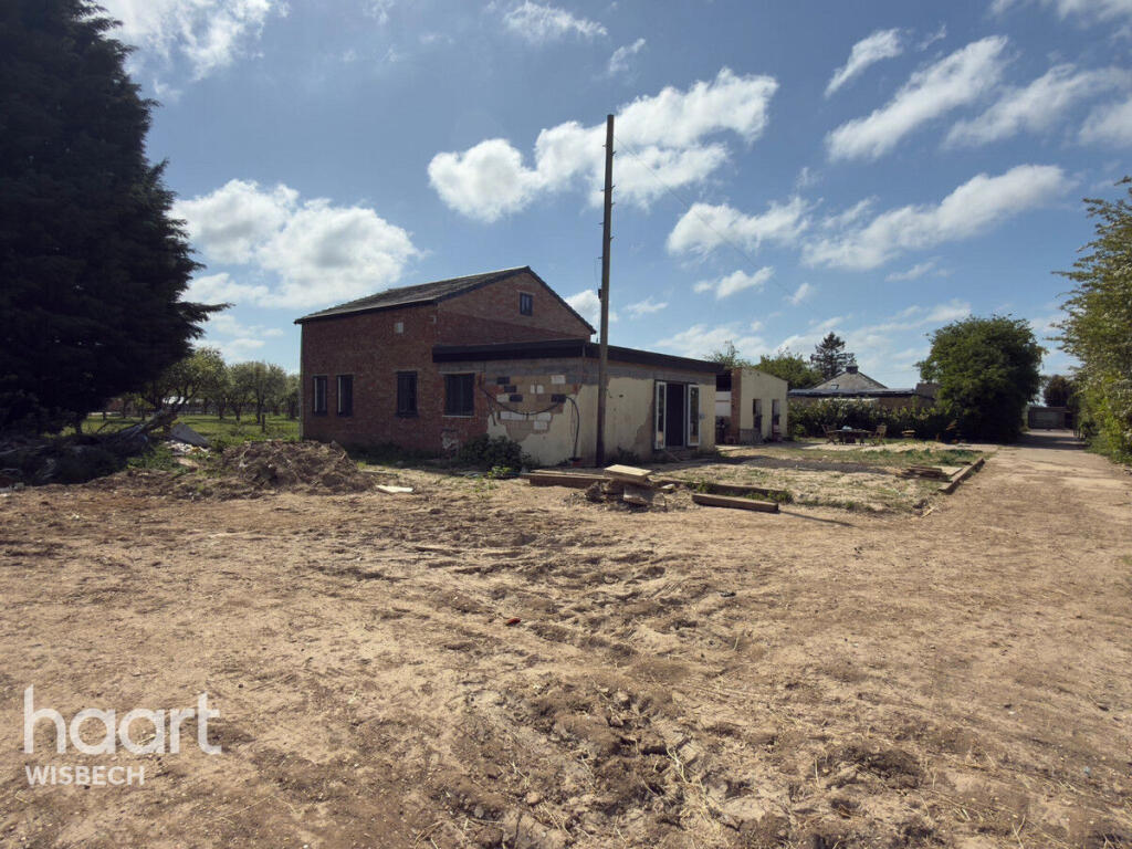 3-bed house on Mays Lane, Leverington, £450,000