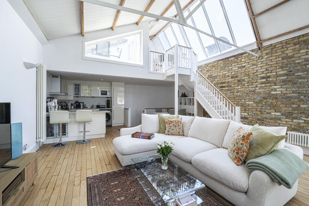 Main image of property: Welmar Mews, Clapham, SW4