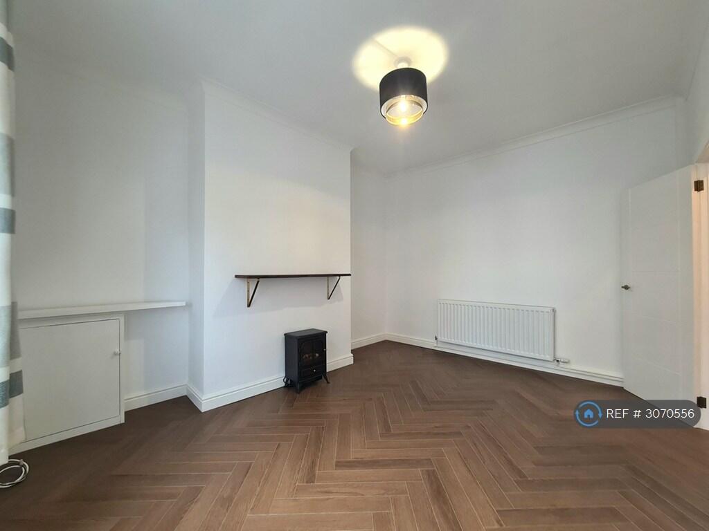 House in Wigan, Greater Manchester - More