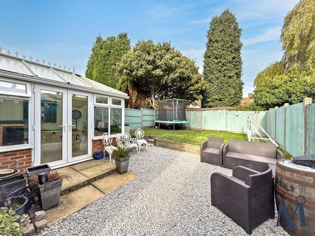 House in North West Leicestershire, Ellistown and Battleflat - View 2