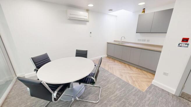 Suite 8 - Egerton House - Kitchen