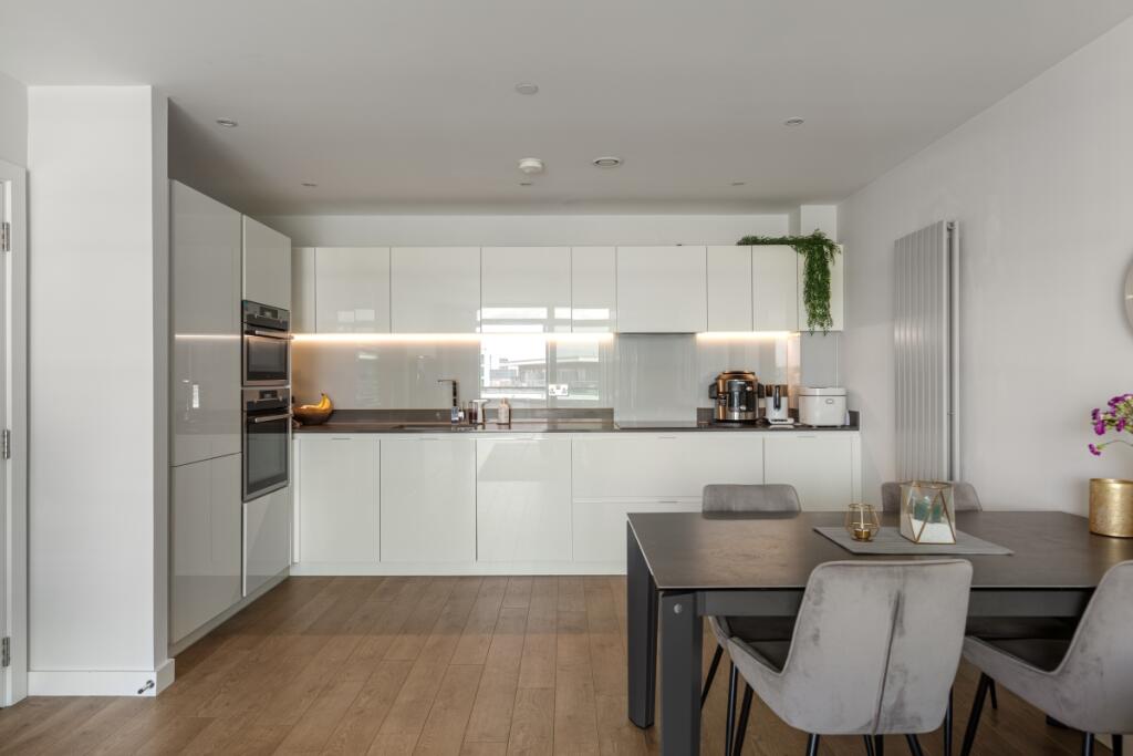 Apartment in London, Royal Borough of Greenwich - View 3
