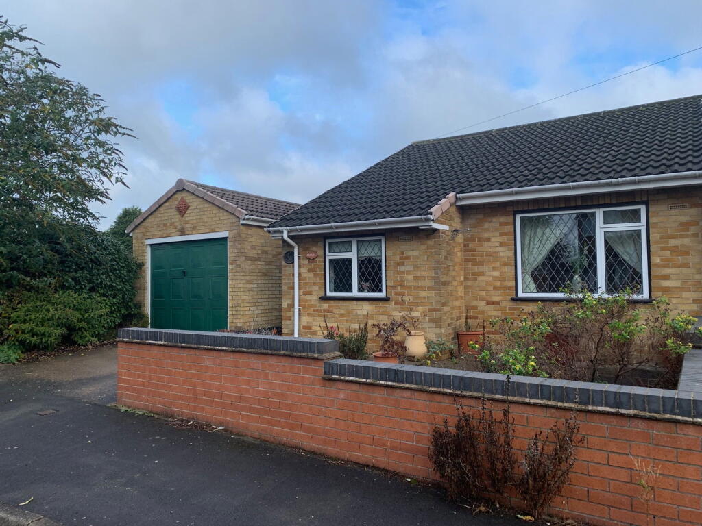 Main image of property: Charlton Close Linton Swadlincote DE12