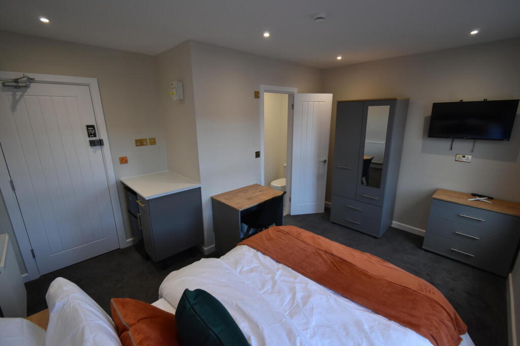 House in Dartford, Temple Hill - View 2