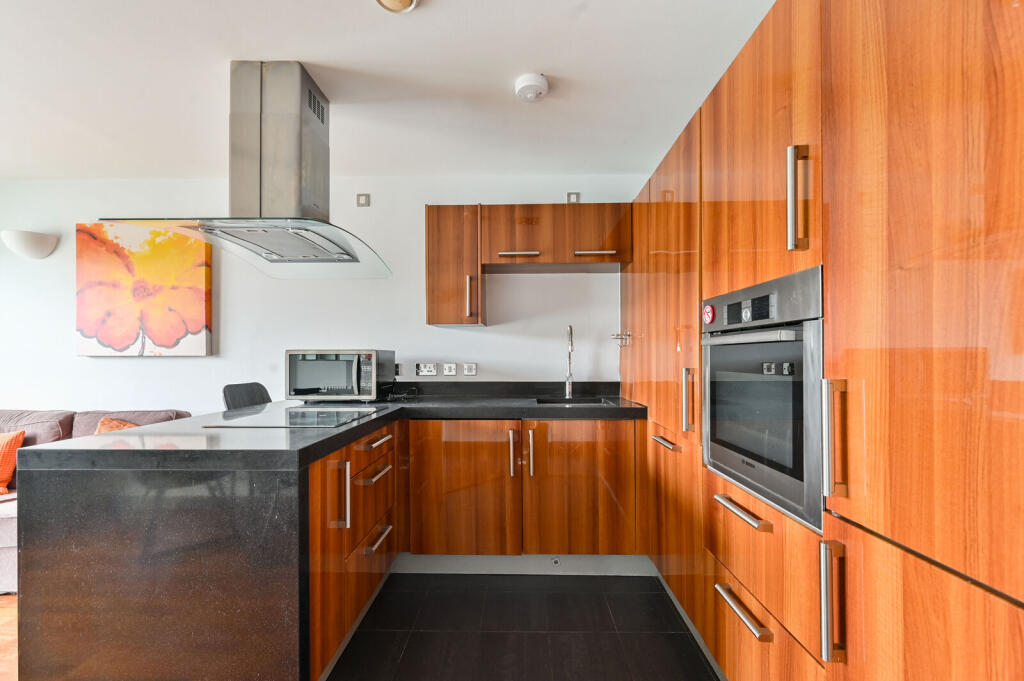 Apartment in London - View 4