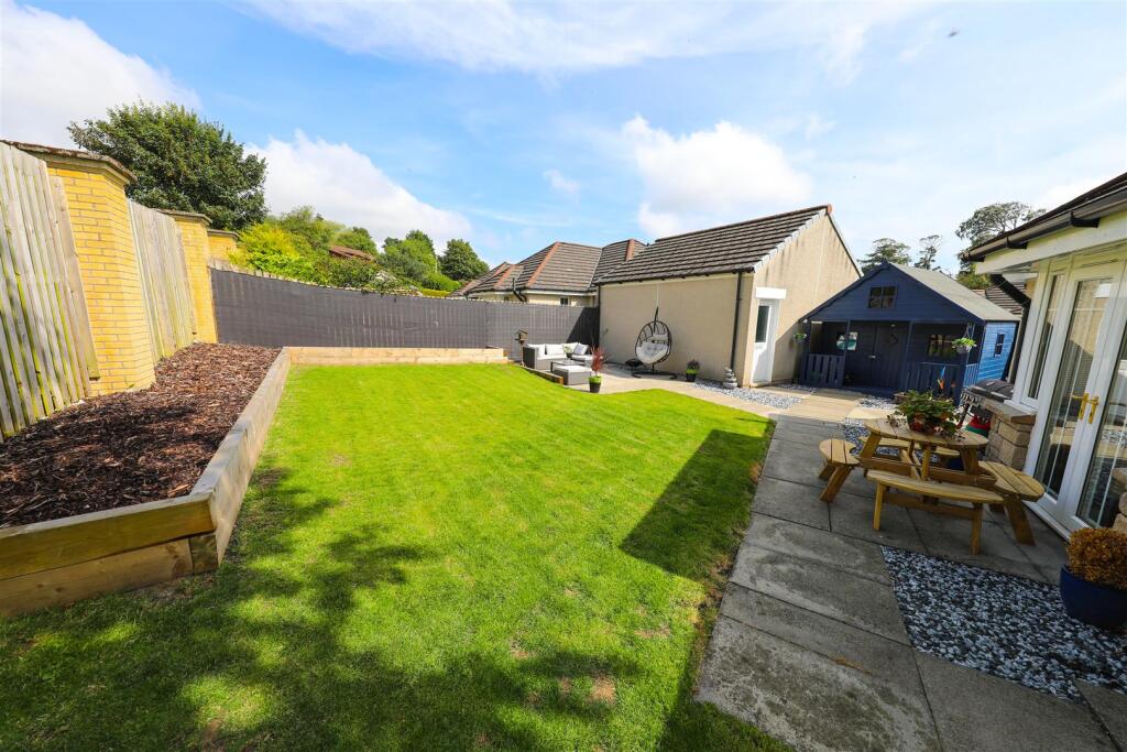 House in Leslie, Newcastle - View 3