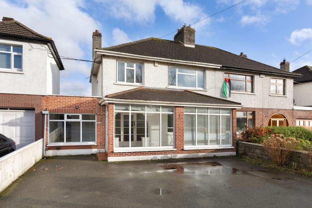 Main image of property: 359 Navan Road, Dublin 7, D07 T0F6