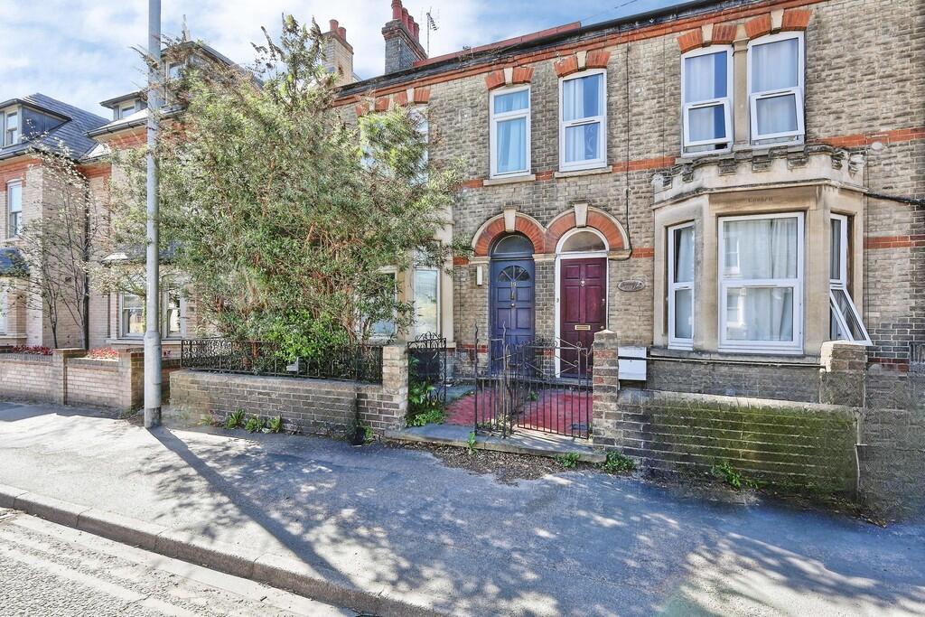 Main image of property: Elizabeth Way, Cambridge 