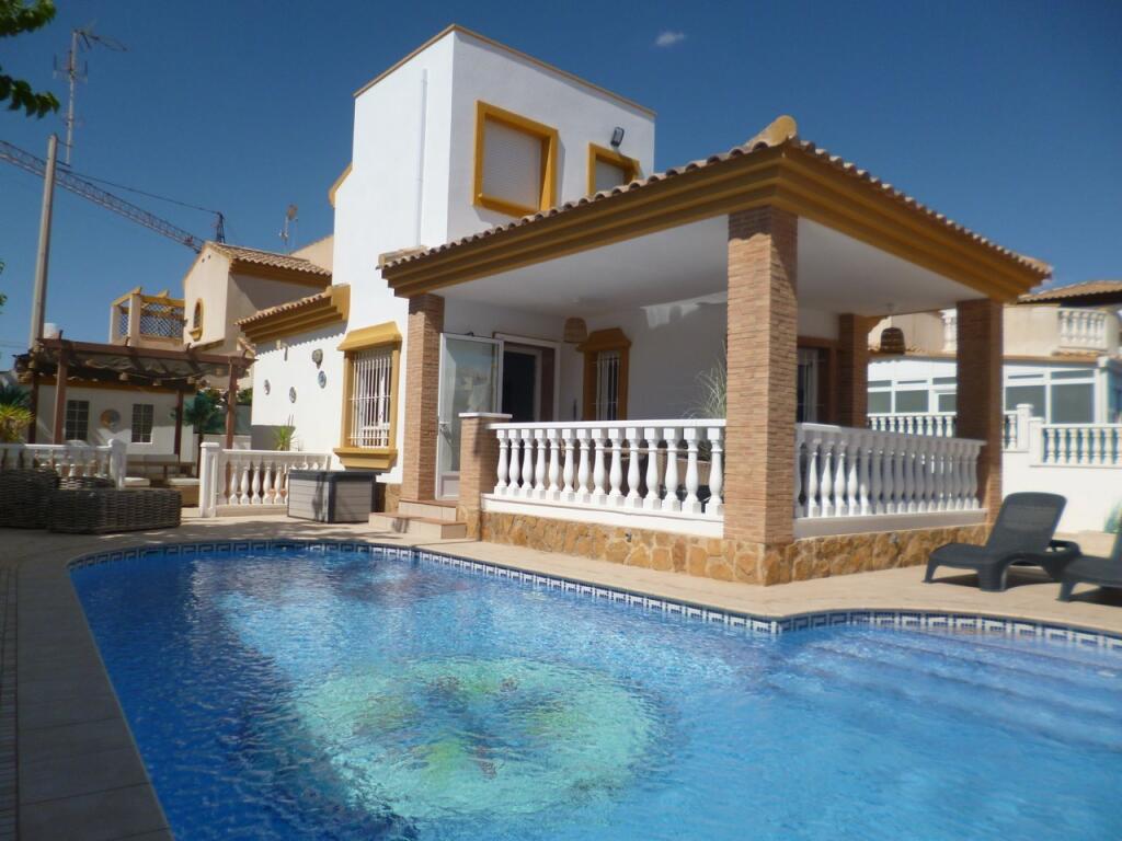 Main image of property: Valencia, Alicante, Villamartin