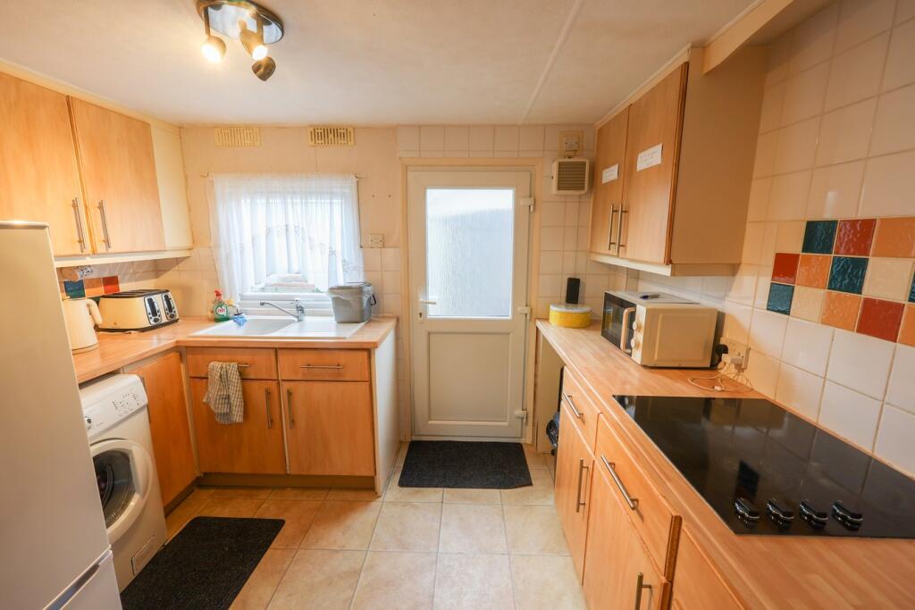  Trewhiddle, St Austell, PL26 photo 4