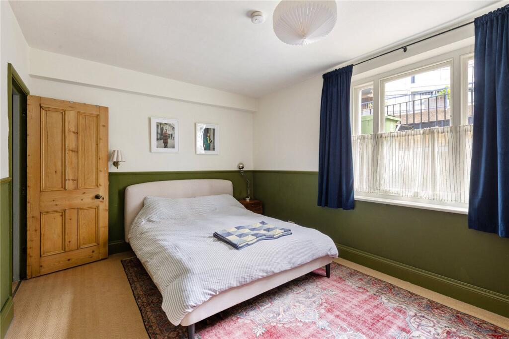Apartment in London, Elephant and Castle - View 5