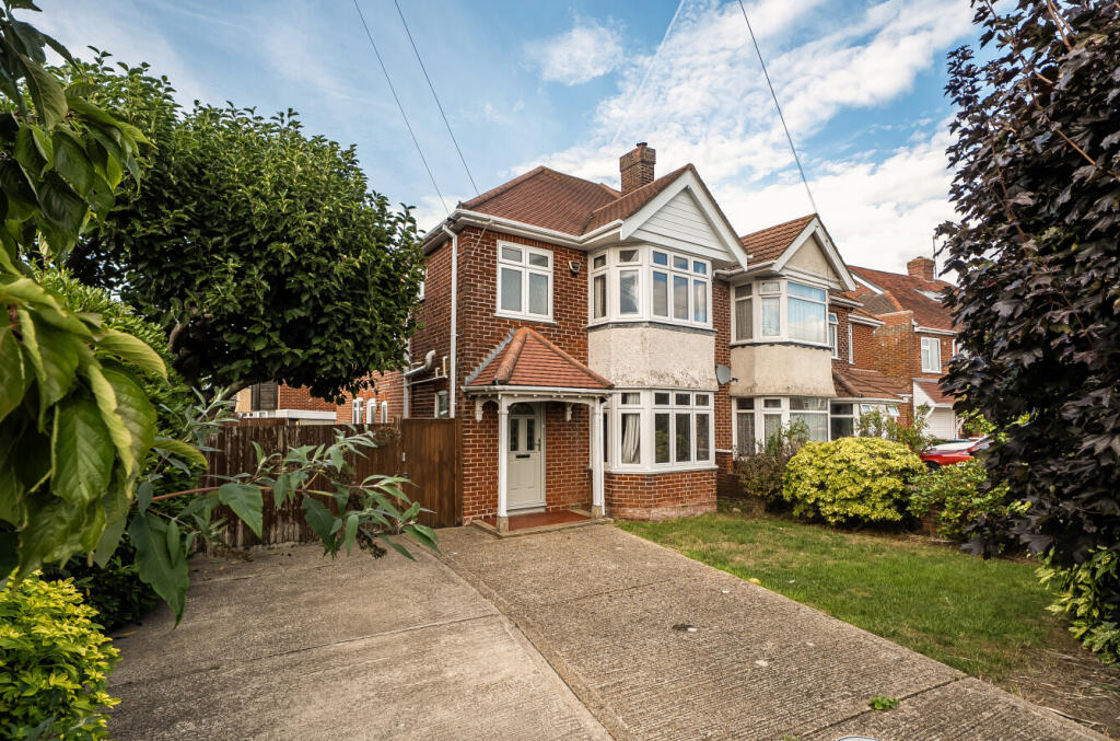 Main image of property: Pirrie Close, Upper Shirley, Southampton, Hampshire, SO15