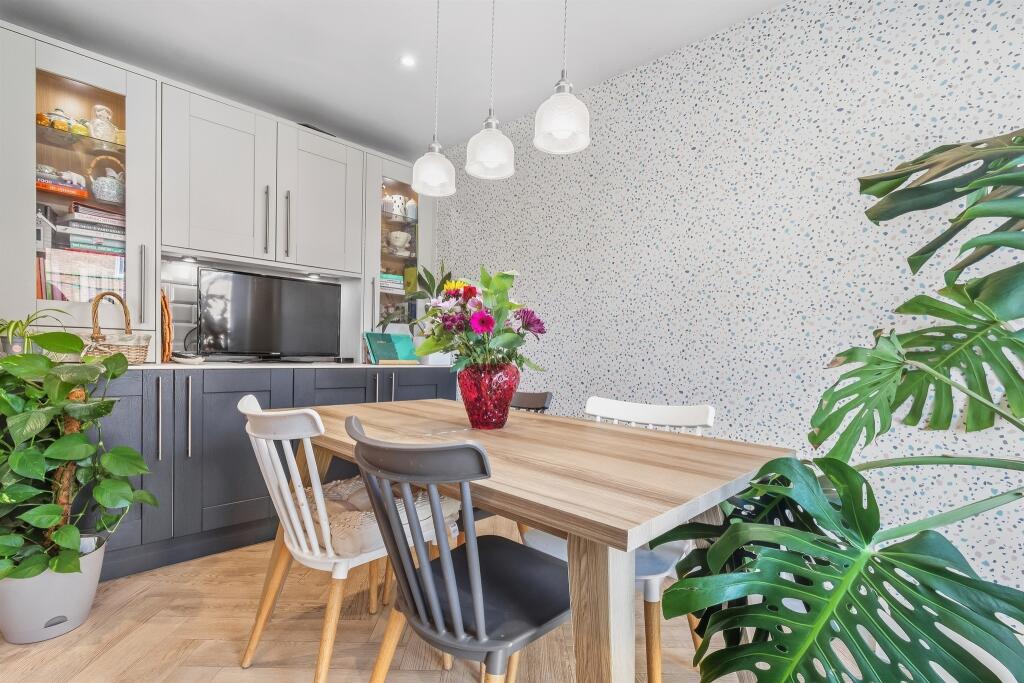House in Peterborough - View 5