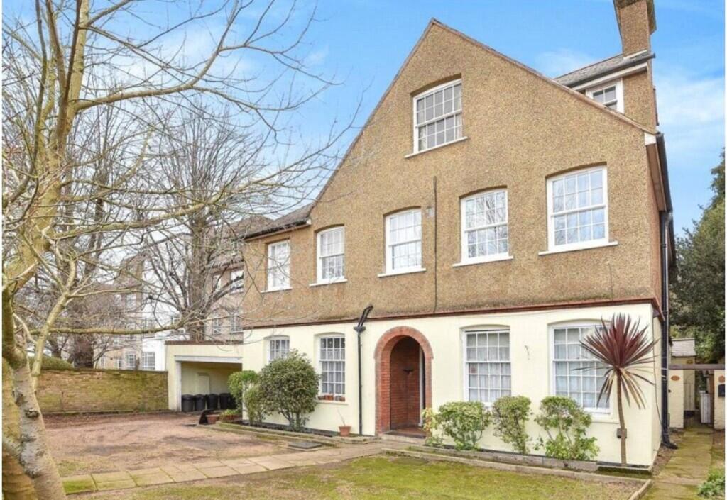 Main image of property: Woodside, London, SW19